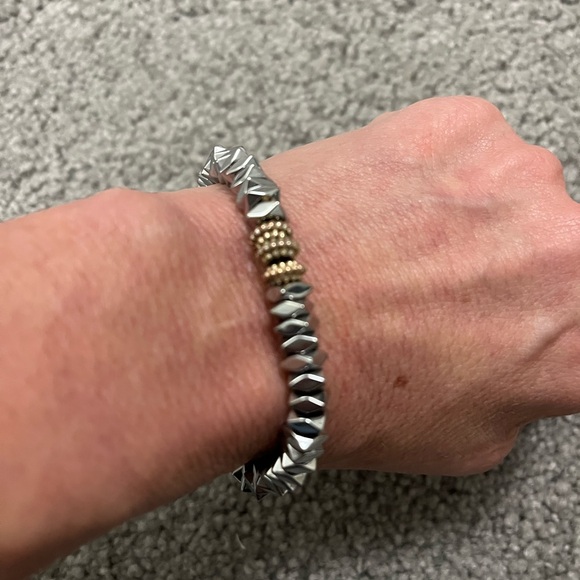 Hematite silver gold beaded stretch bracelet - Picture 4 of 5